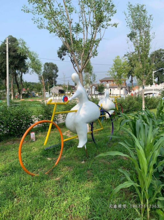 不锈钢骑自行车抽象雕塑